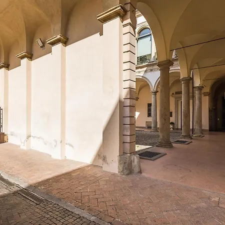 A Due Passi Dalle Torri By Wonderful Italy * Bologna